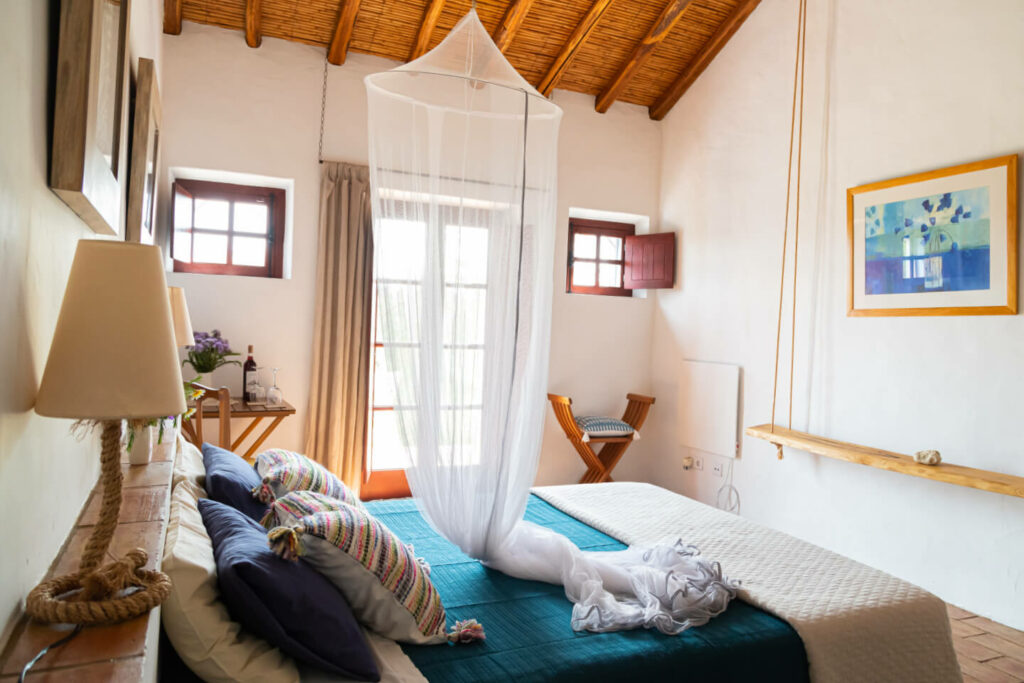 Quarto azul no Agroturismo Monte da Casteleja